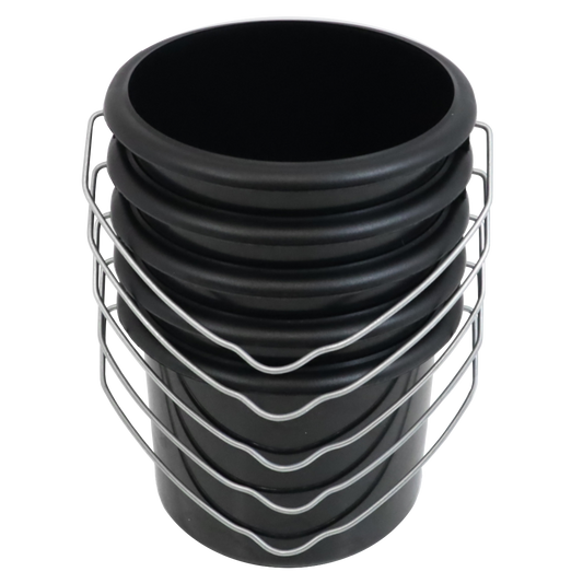 A black 2.5 litre paint kettle with metal handles, designed for use in painting and decorating tasks.