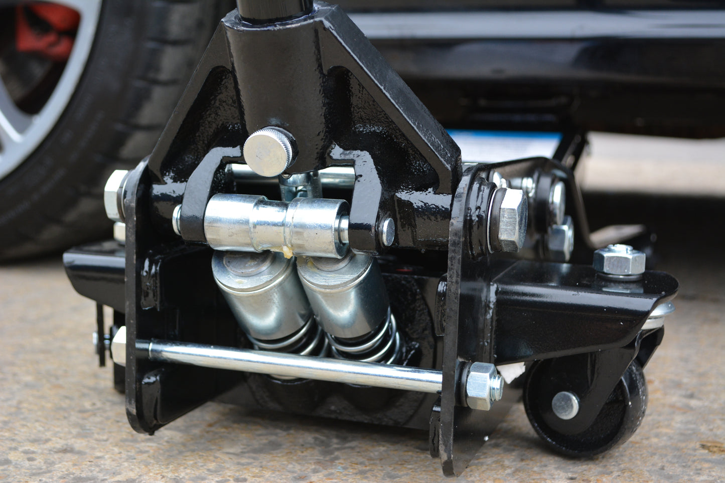 2.5 Tonne Low Profile Fast Lift Jack