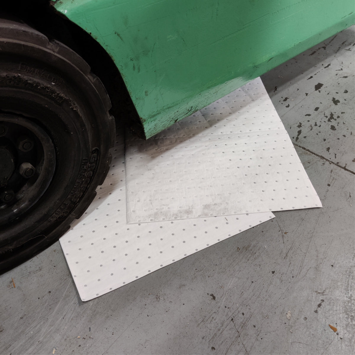Oil Absorbent Pads - Oil Only Spill Mats