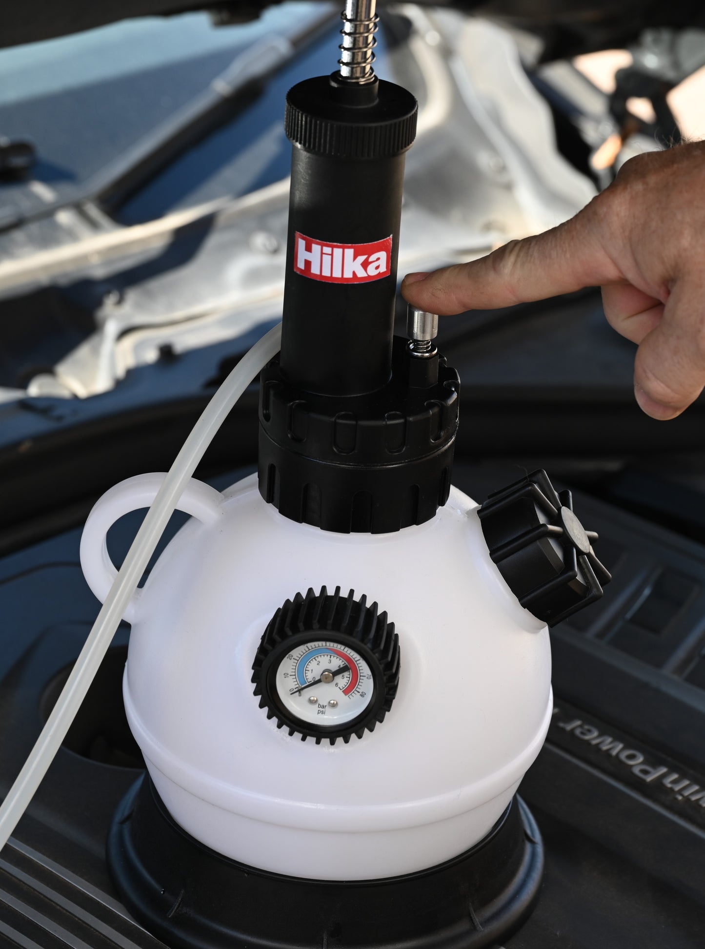 2L Manual Pressure Brake Bleeder