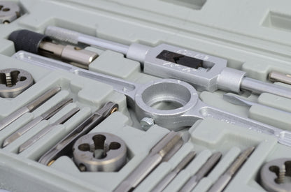40 Piece Alloy Steel Tap & Die Set