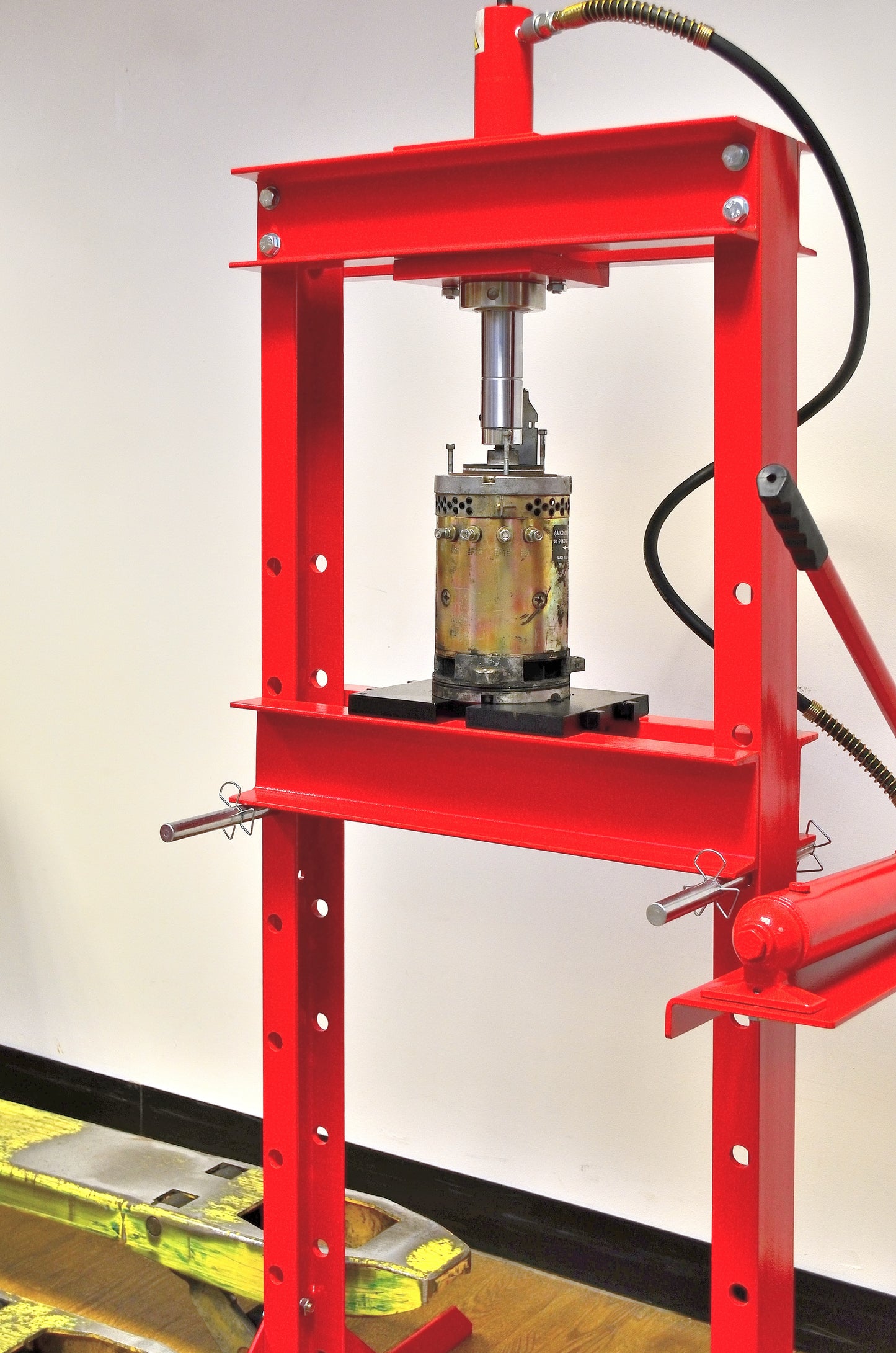 12 Tonne Bench Shop Press