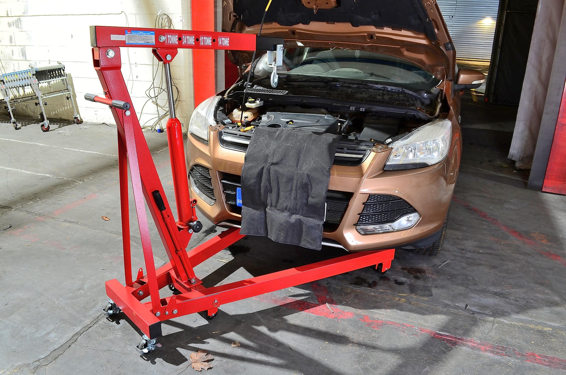 1 Tonne Folding Engine Crane