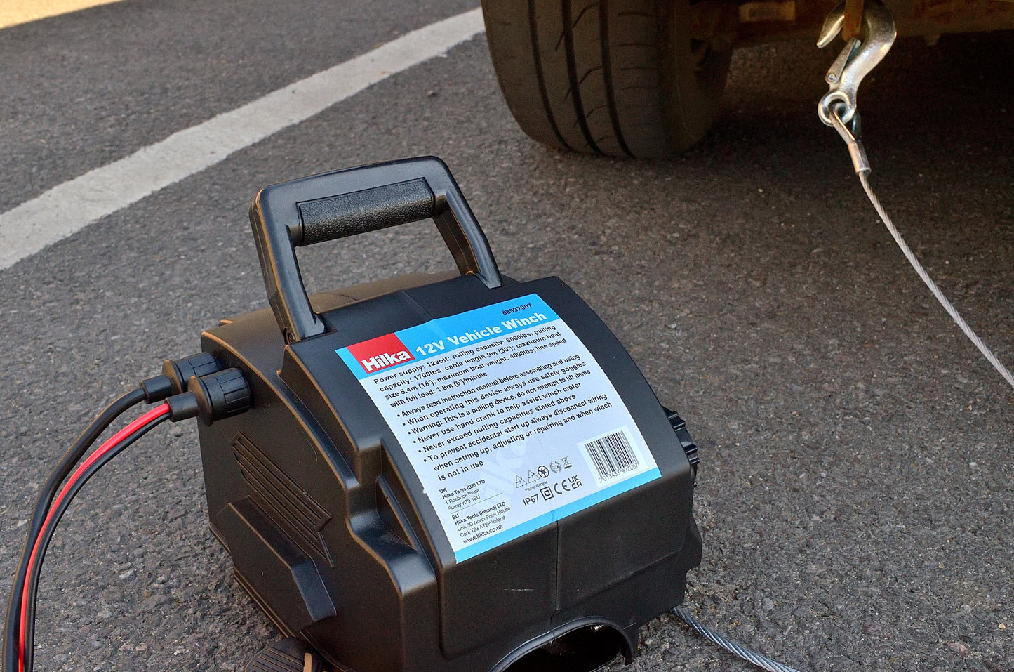 Vehicle Winch 12V – 1700lbs Capacity