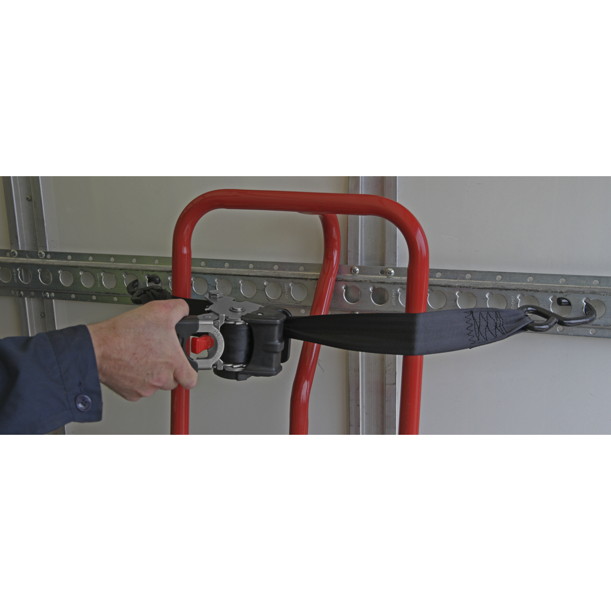 Auto Retractable Ratchet Strap 50mm x 3m – 1500kg