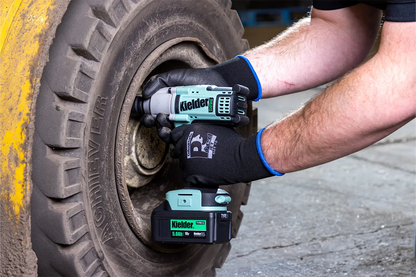 Pred Jet PU Gloves - Black-PUPL