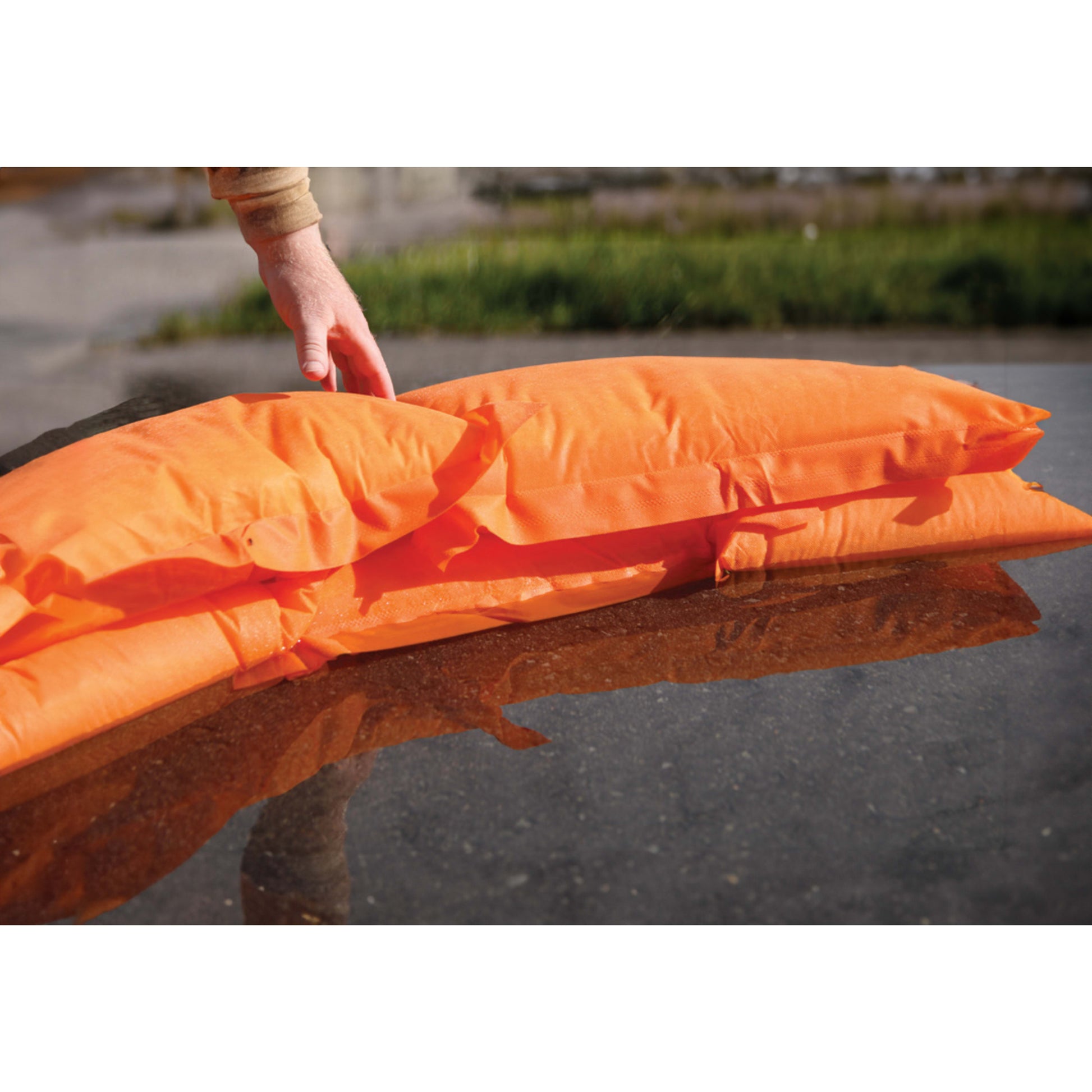 HydroPad Instant Sandbags – Water-Activated Flood Defence Barrier (PACK OF 6)