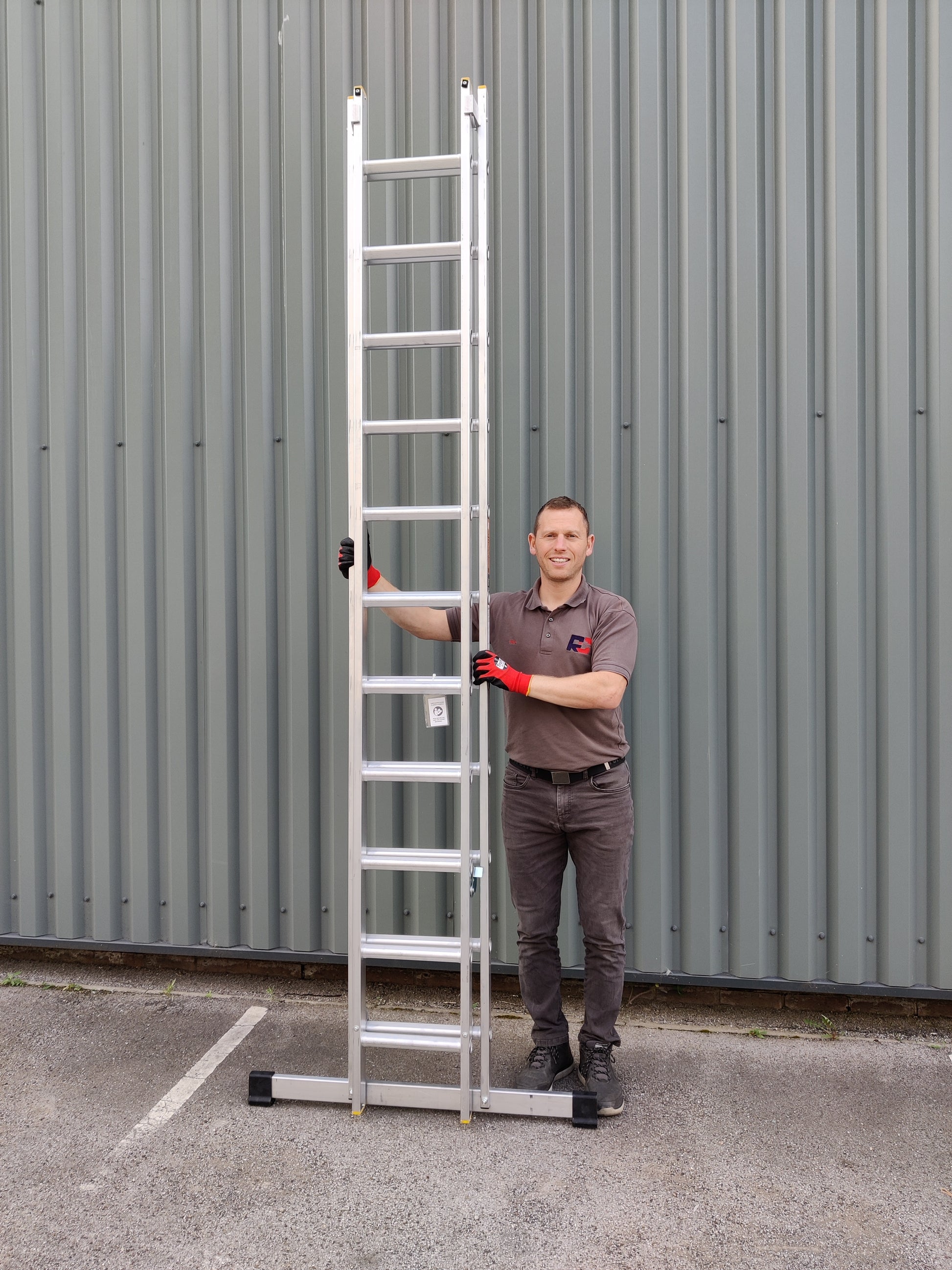 Aluminium Professional Extension Ladder - Double Section