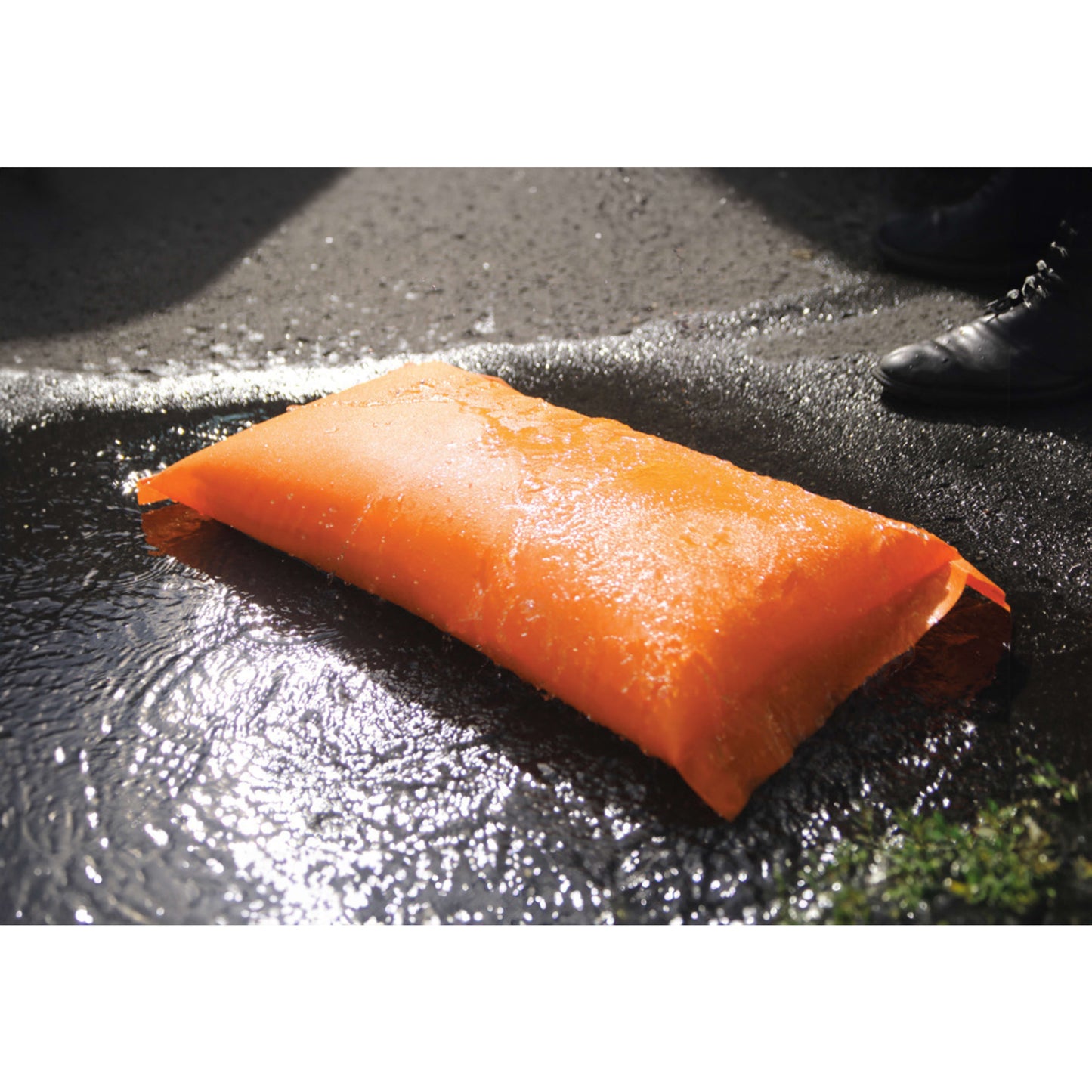 HydroPad Instant Sandbags – Water-Activated Flood Defence Barrier (PACK OF 6)