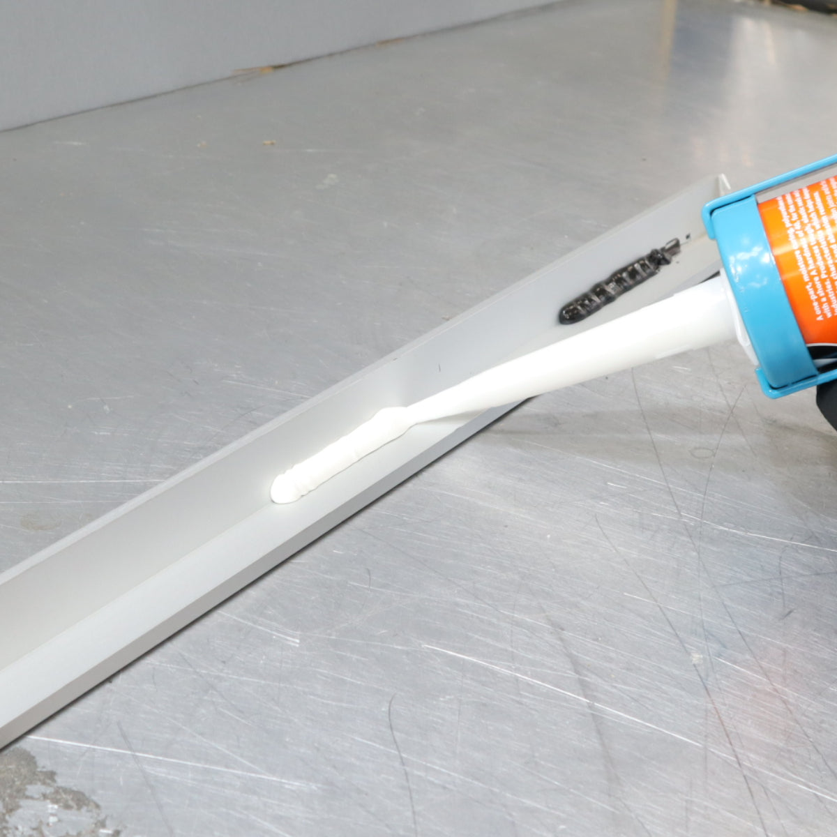 PU18 White Polyurethane Sealant Adhesive 310ml